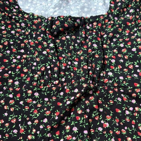 NWT Art Class Medium (8) Black Floral Short Sleeve Blouse Top Square Neck Ruched - Picture 5 of 6